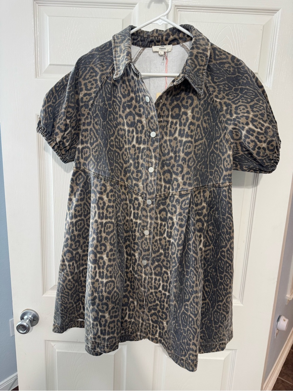 NWT entro Leopard Print denim dress